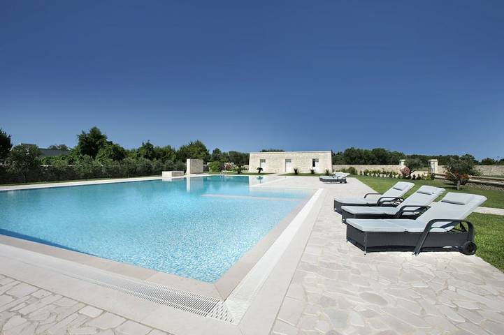 Maison de vacances pour 4 personnes, avec jardin ainsi que piscine et jacuzzi à Torre Saracena