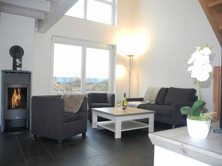 Ferienhaus für 6 Personen, mit Sauna und Whirlpool sowie Garten - 1