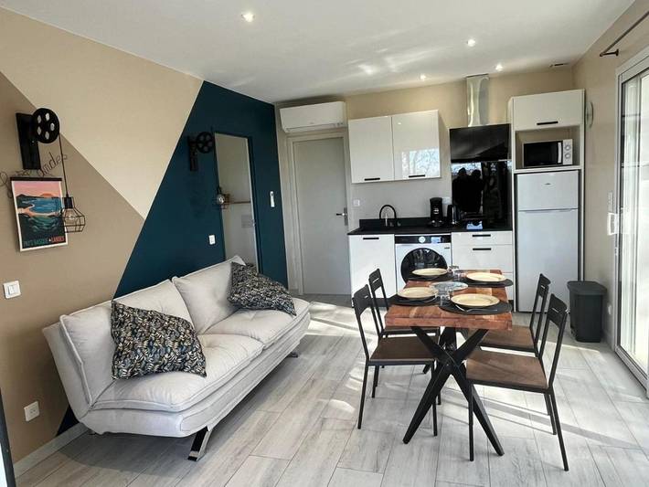 Gîte pour 5 personnes, avec Jacuzzi et Terrasse ainsi que Jardin et Vue à Pey