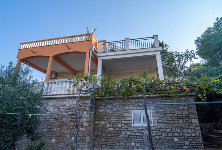 Ganze Wohnung, Apartments Mari in Stomorska, Solta