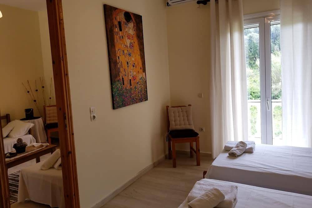 Ganze Wohnung, Corfu Escape Two 
(1-2 min walk to beach) in Agios Georgios, Korfu