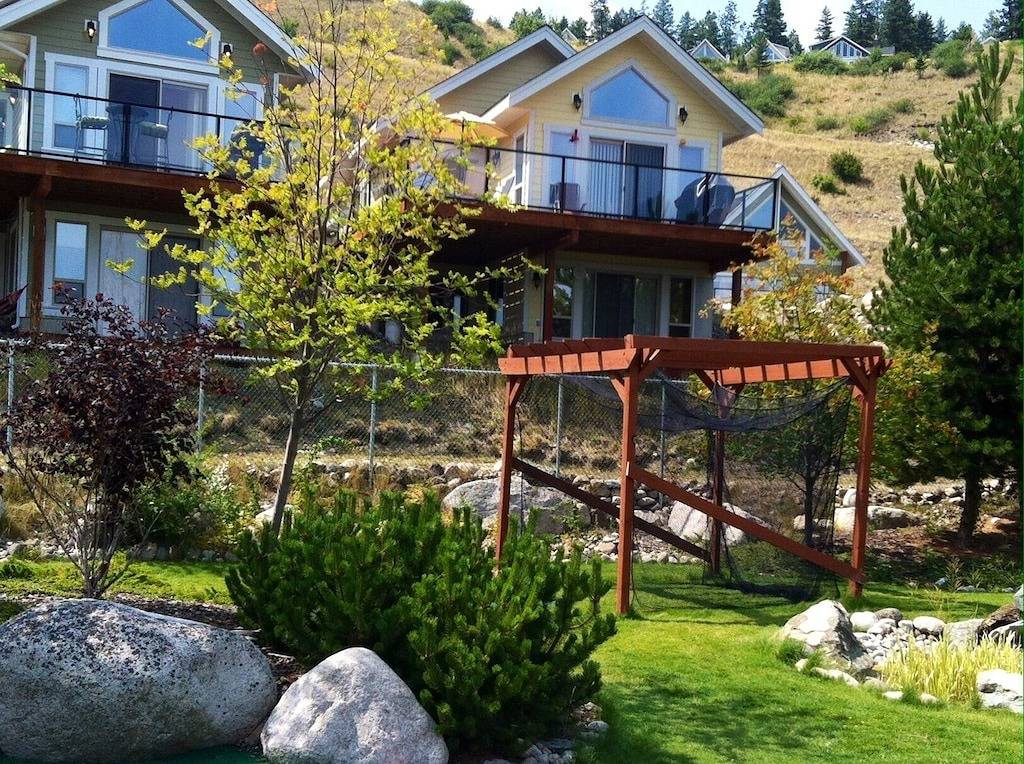 Elegantes Dekor; riesige Terrasse mit herrlichem Blick auf den See! Tolles Familienferienhaus in Regional District of Central Okanagan