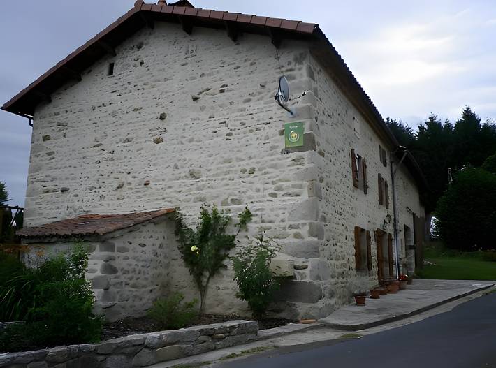 Maison de vacances pour 4 personnes, avec Jardin dans le Puy-de-Dôme - 4