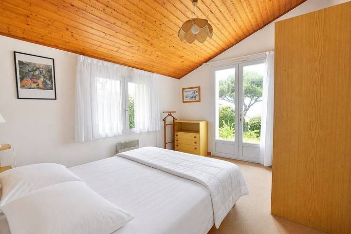 Grande Maison Familiale - 13 personnes - avec Vue Mer à 100m de la mer in Préfailles, Côte de Jade