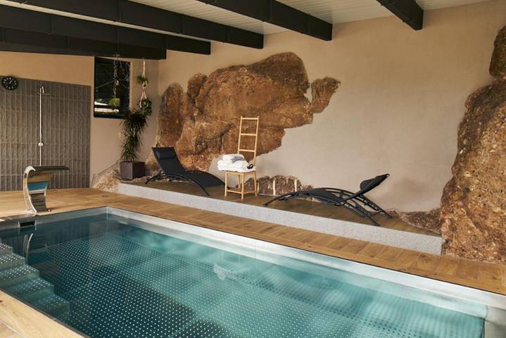 Hôtel pour 2 personnes, avec jardin ainsi que piscine et vue à Berga - 2