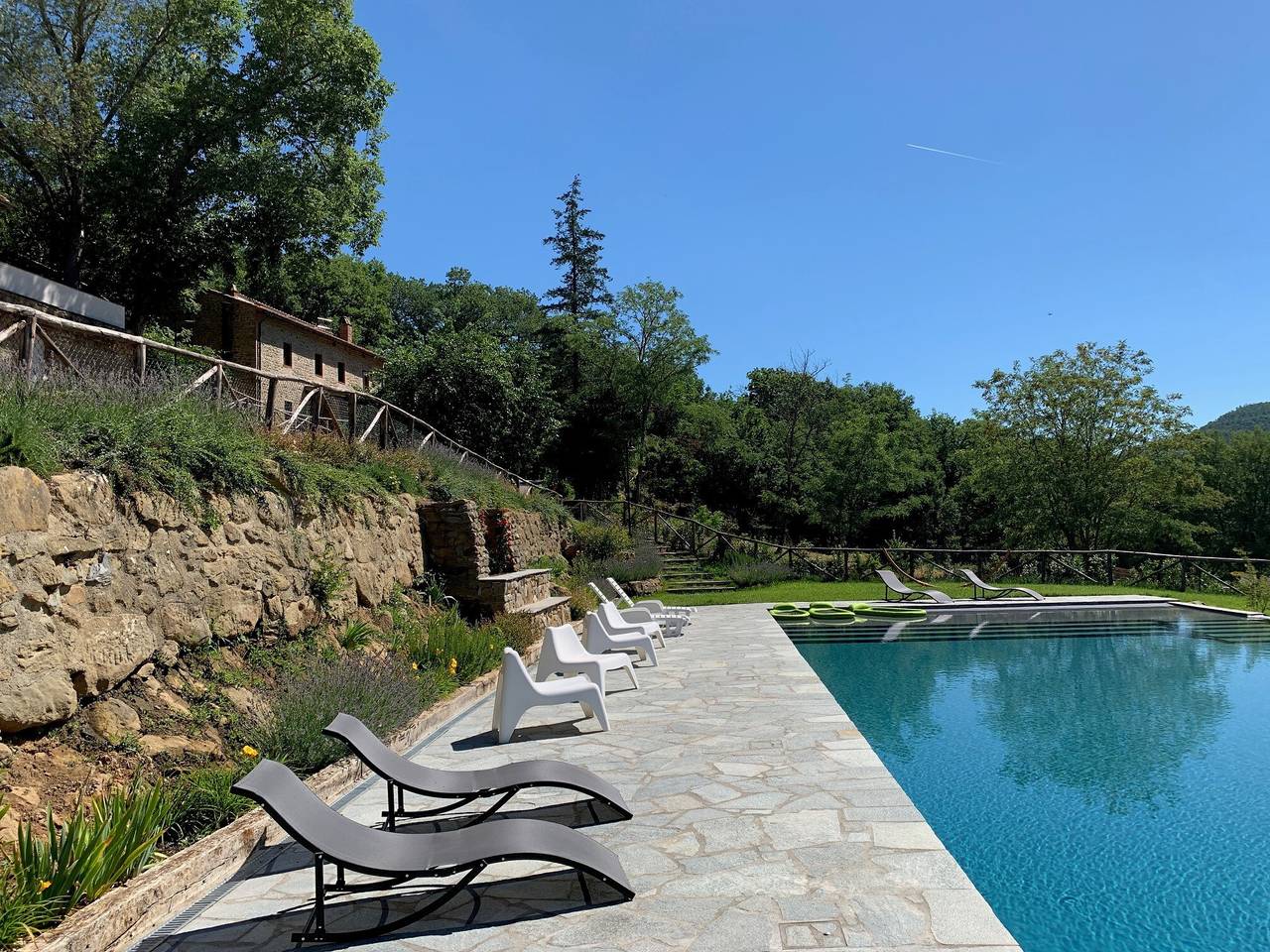Bauernhof "Parulia Country House - Estia" mit Gemeinschaftspool, gemeinsamer Terrasse und Wlan in Arezzo Provinz
