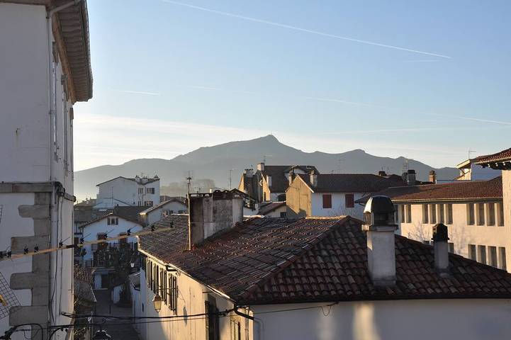 Location de vacances pour 4 personnes, avec balcon à Saint-Jean-de-Luz