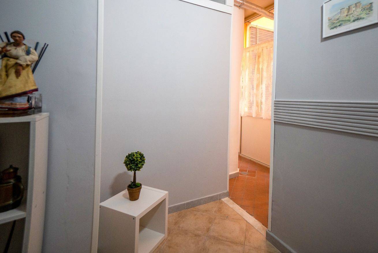 Ganze Wohnung, Duomo 77 Monolocale 20mq in Neapel, Neapel Provinz