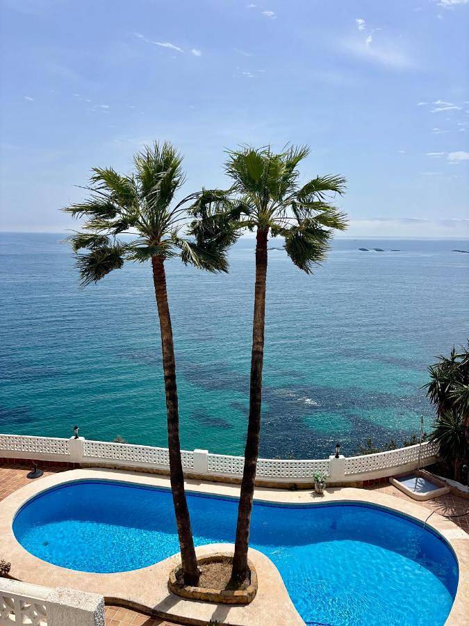 Villa für 16 Personen, mit Whirlpool und Pool sowie Kinderpool und Garten, kinderfreundlich in Calpe - 3