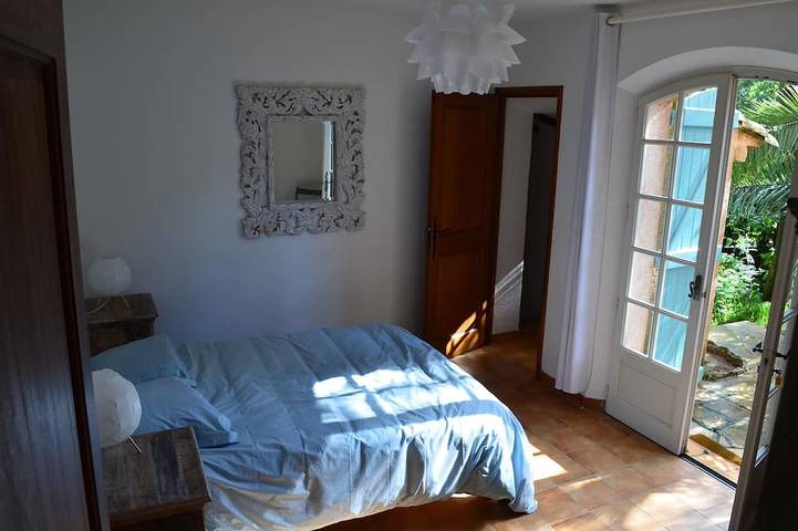 Location de vacances pour 6 personnes, avec jardin et balcon dans Golf et Tennis Club de Valescure - 3