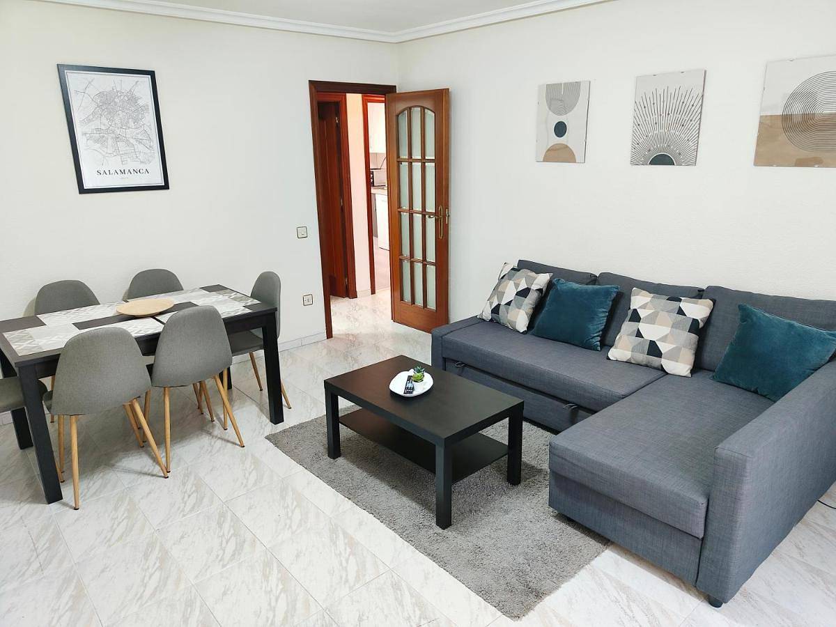 Apartamento entero, Three-Bedroom Apartment in Salamanca, Provincia de Salamanca