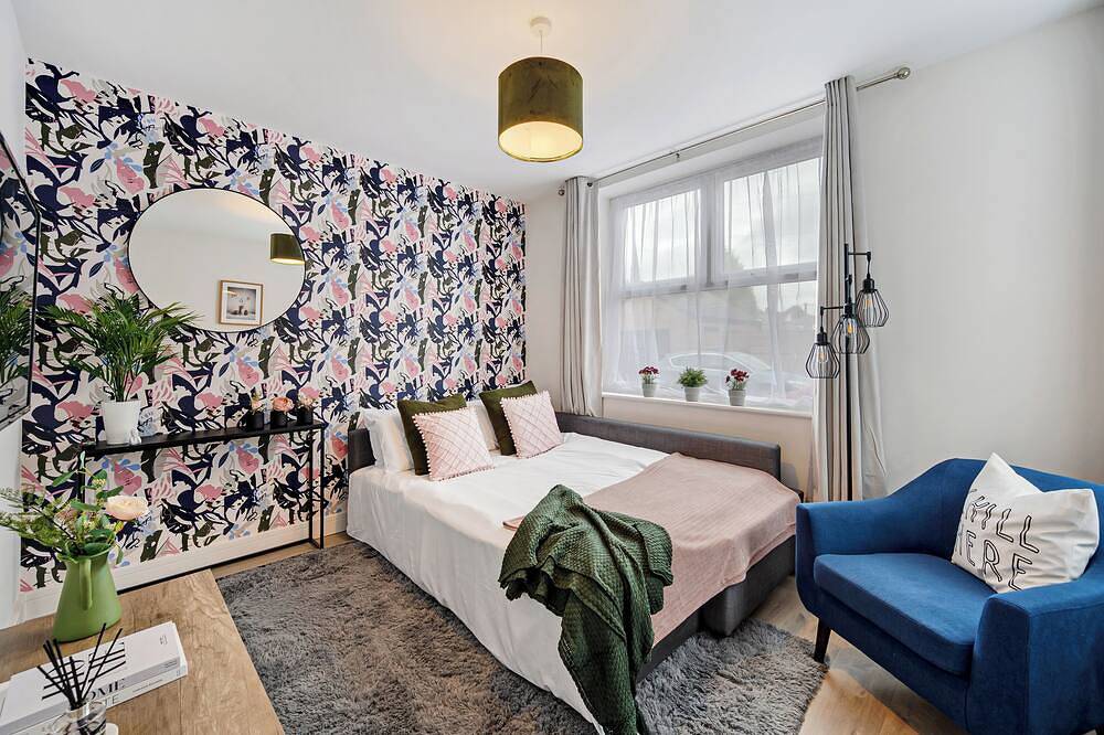 Modern family home, 2Br, Sofa bed, 3Ba, sleeps 6 in Stockport, Greater Manchester