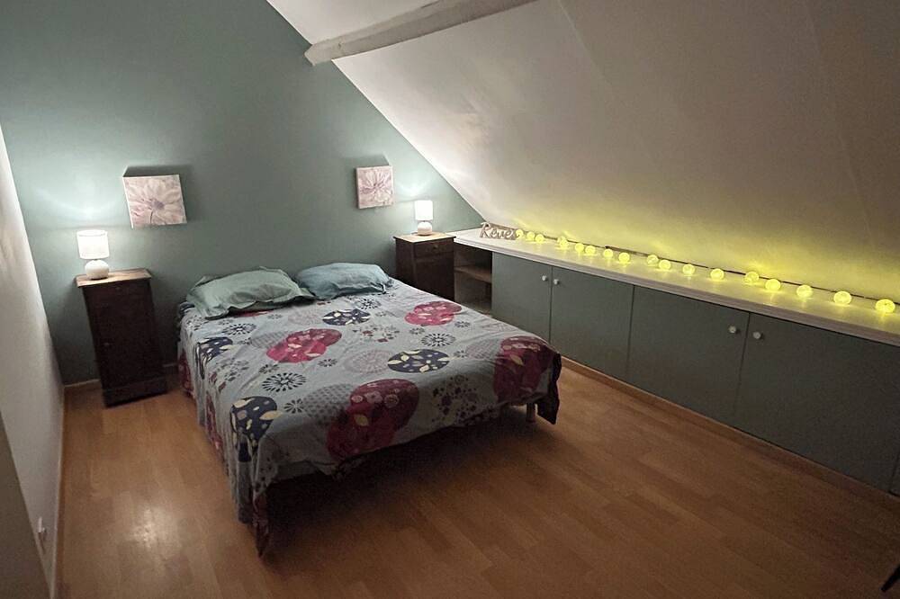 Gîte à la campagne avec Piscine, nombreuses visites et activités à proximité in Bossay-sur-Claise, Région de Loches