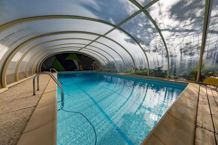 Gîte pour 3 personnes, avec terrasse ainsi que jardin et piscine, animaux acceptés à La Jarne - 2