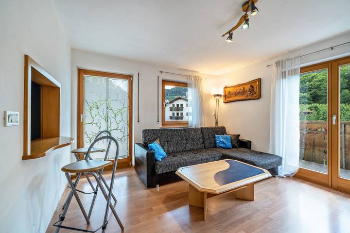 Ferienwohnung für 6 Personen, mit Balkon und Garten in Lana - 4