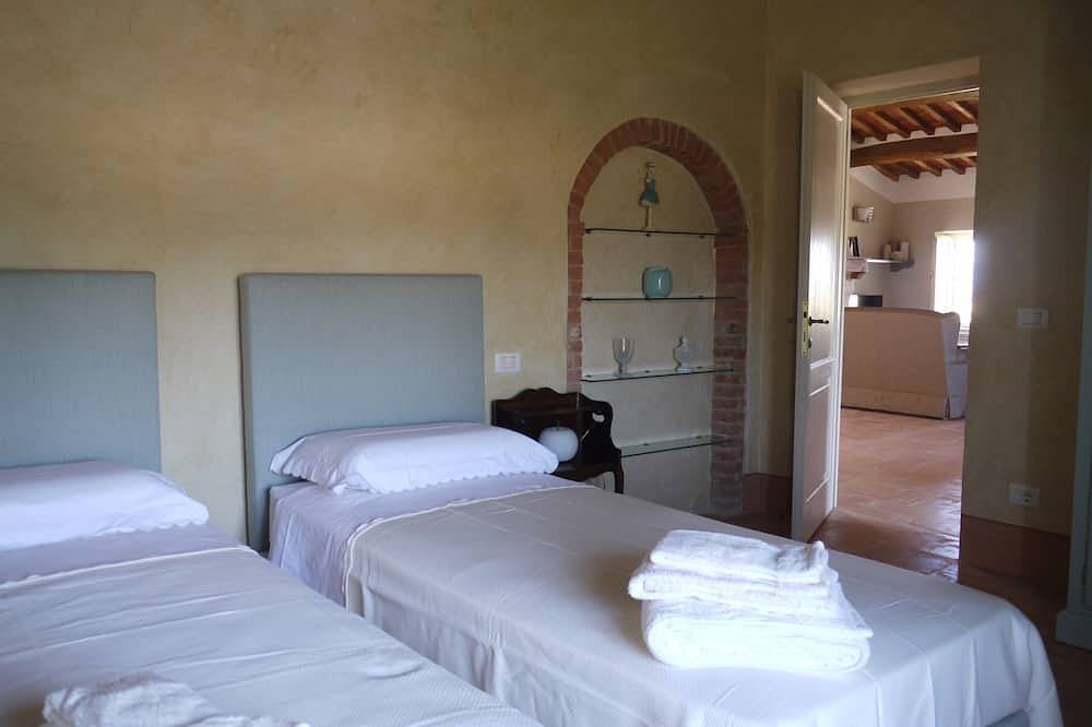 Elegante Casa di Campagna con Torretta e Piscina in Marciano della Chiana, Arezzo Provinz