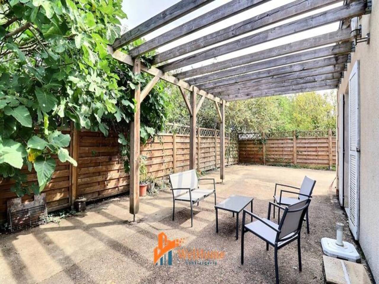 Appartement entier, Maison près de Tours avec grand jardin in La Riche, Région de Tours