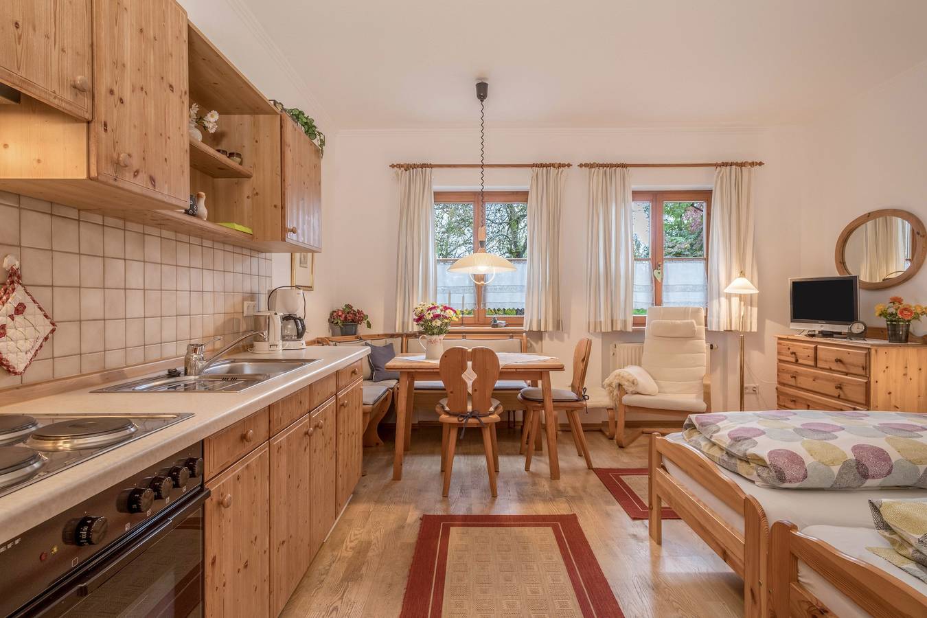 Appartement 'Obstgarten' op boerderij met Wi-Fi, terras en uitzicht op de bergen, foto 7