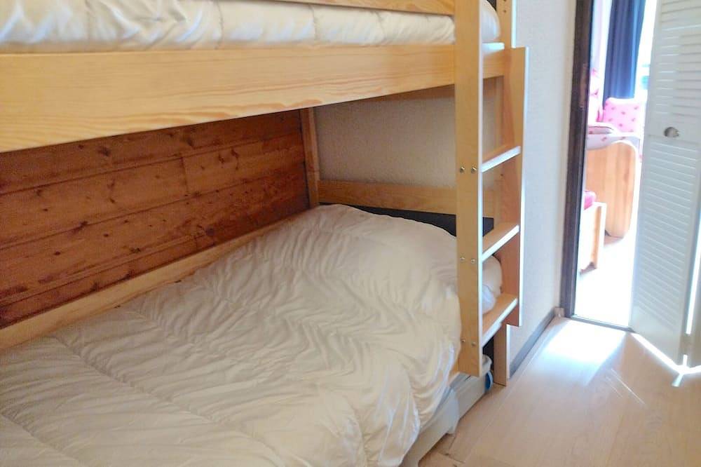 Apartamento entero, Estudio acogedor cerca de pistas de esquí y senderos en Bernex in Bernex, Thonon-les-Bains region