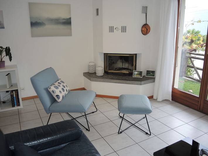 Holiday paradise for the whole family with a beautiful view and a private outdoor pool in Medoscio, Cugnasco-Gerra