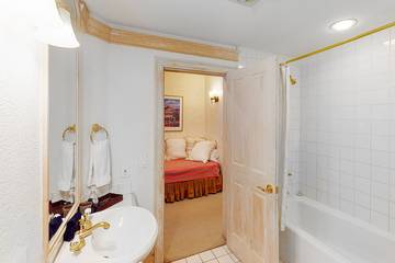 Vacation Apartment for 8 Guests in Mountain Village, Telluride Ski Resort, Picture 1