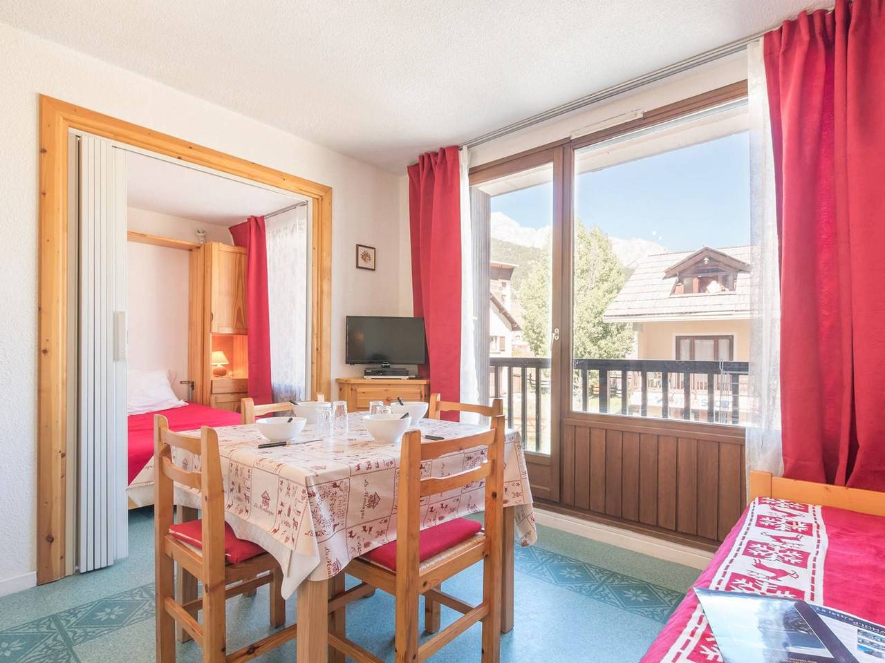 Apartamento entero, Apartamento Montgenèvre - 2 habitaciones, balcón, lavadora, Tv in Montgenèvre, Briançon region