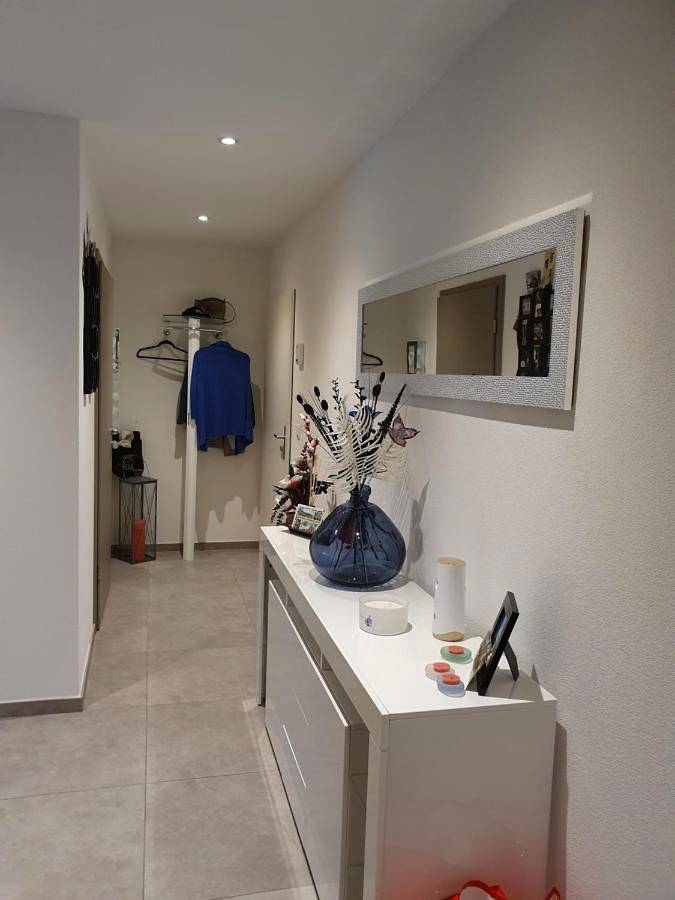 Appartement de vacances pour 2 personnes, avec Balcon ainsi que Terrasse et Vue à Boudry