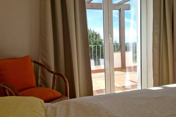 Villa con grande piscina, vista fantastica, vicino alla spiaggia e al golf, parco naturale e costa di Lisbona in Azeitão, Parco Naturale di Arrábida