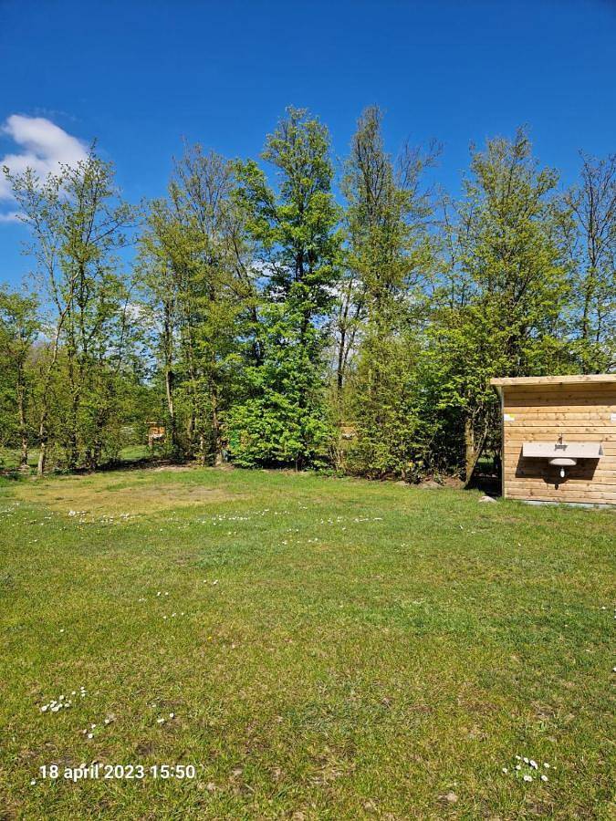 Camping für 6 Personen, mit Terrasse und Garten sowie Pool und Ausblick in Appelscha