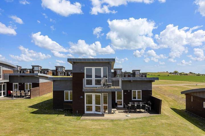 Ferienhaus für 8 Personen, mit Balkon und Whirlpool sowie Sauna