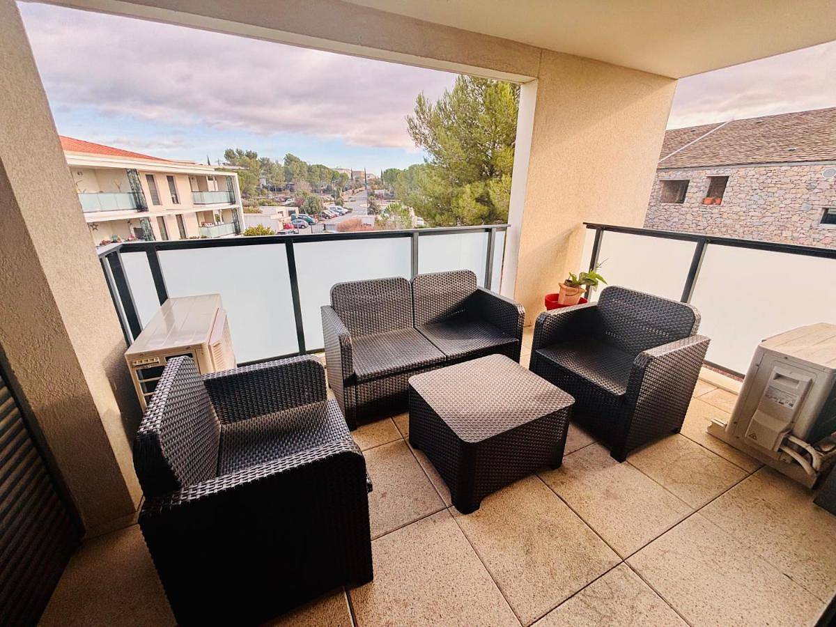 Appartement entier, Two-Bedroom Deluxe Apartment with Balcony in Le Crès, Côte méditerranéenne (France)