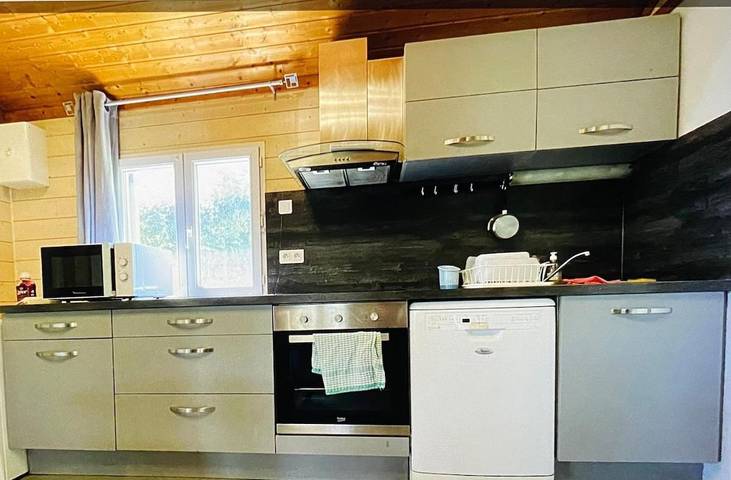 Gîte pour 5 personnes, avec terrasse à Lissac-sur-Couze - 2