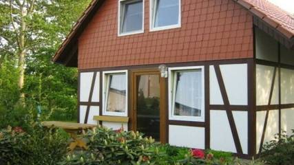 Bungalow für 5 Personen, mit Sauna und Whirlpool in Börgerende-Rethwisch