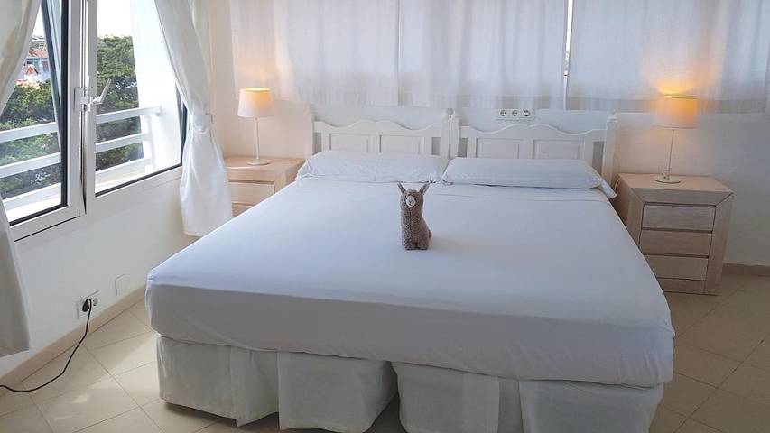 Villa pour 3 personnes, avec piscine ainsi que jardin et vue à Minorque - 4