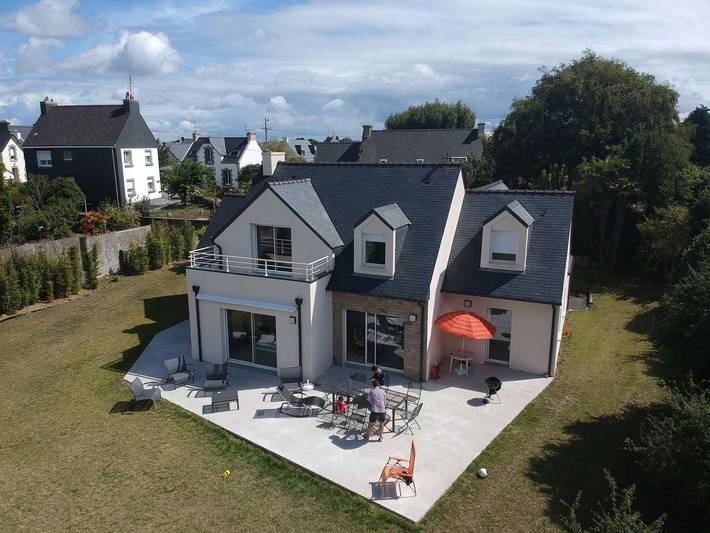 Ferienhaus für 8 Personen, mit Balkon und Terrasse sowie Garten