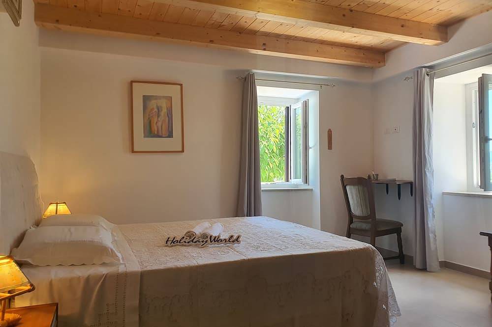 [Oasis of Relax] House with Large Garden + Wifi in Cercepiccola, Campobasso Province
