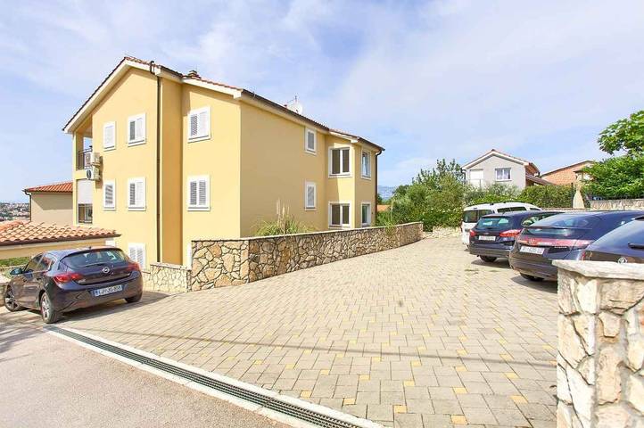 Ganze Ferienwohnung, Ferienwohnung mit Balkon und Klimaanlage in Soline, Krk