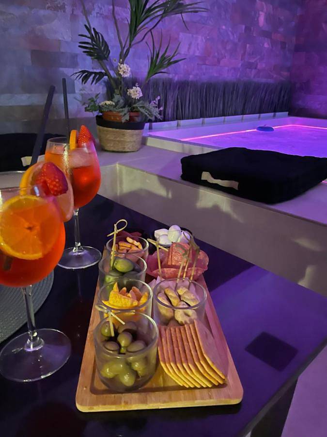 Location de vacances pour 2 personnes, avec jacuzzi et jardin à Andria - 2