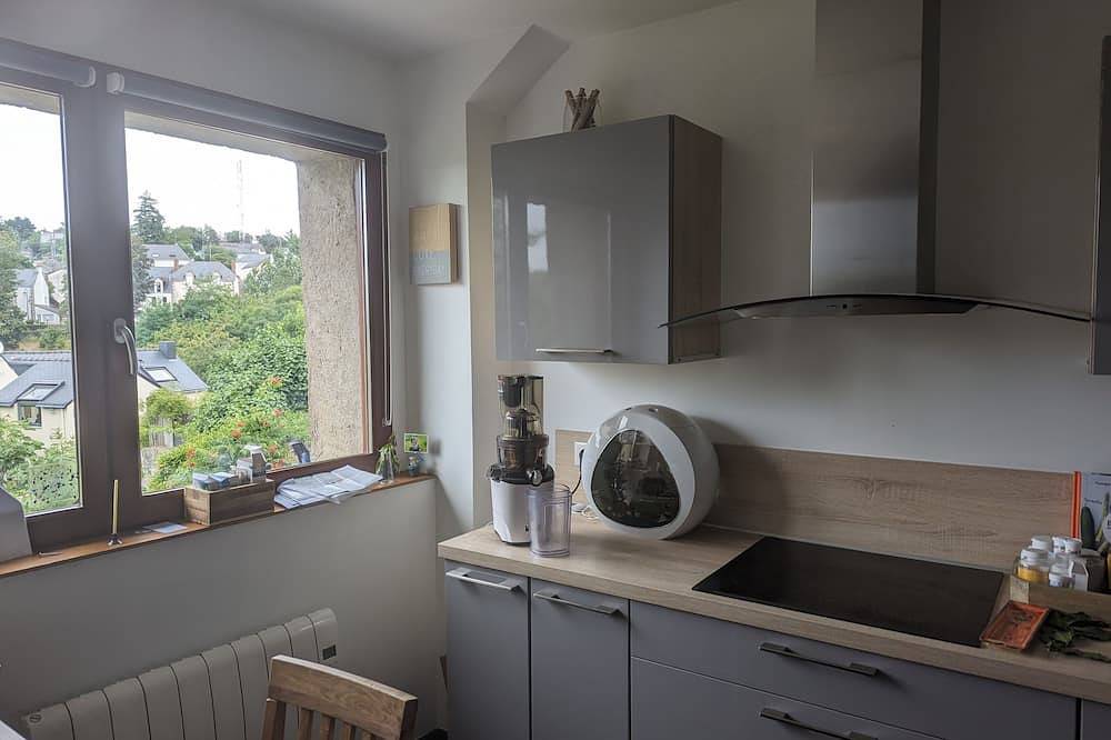 Apartamento entero, Charmant Appartement Avec Jardin à La Roche-bernard in Región de Vannes