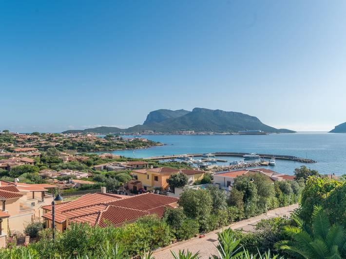 Gîte pour 5 personnes, avec vue ainsi que terrasse et jardin à Golfo Aranci - 3