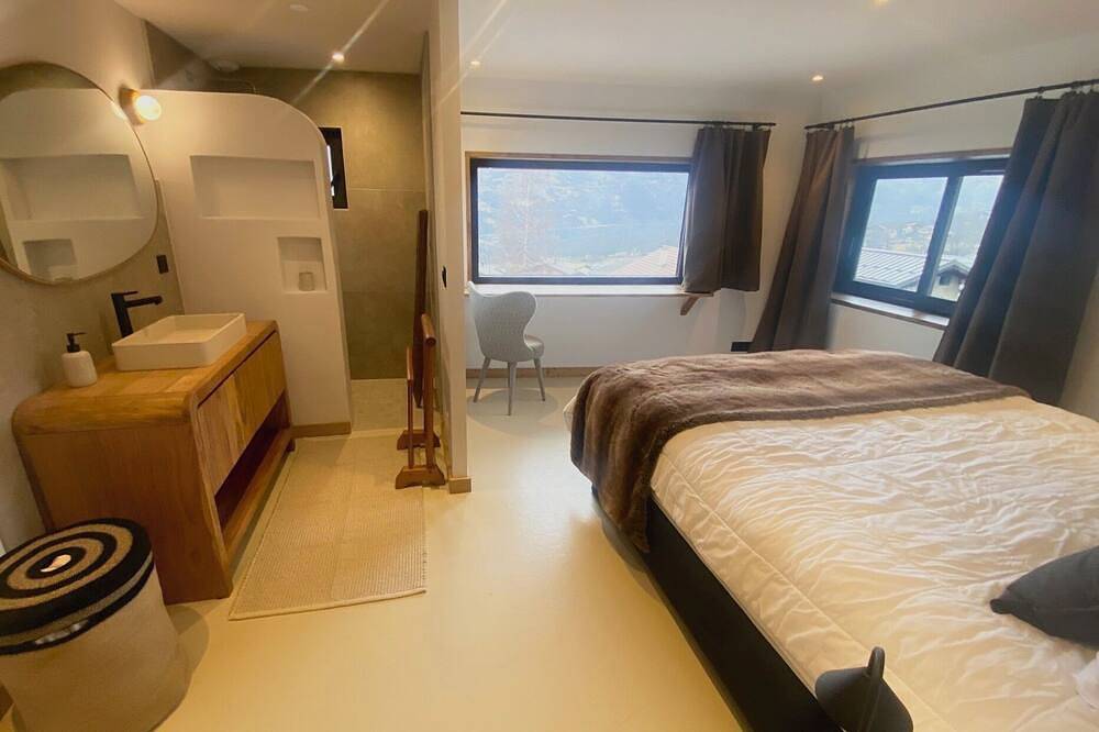 Chalet Mauricette- fully renovated in La Plagne, Ideal for Families in La Plagne-Tarentaise, Savoie