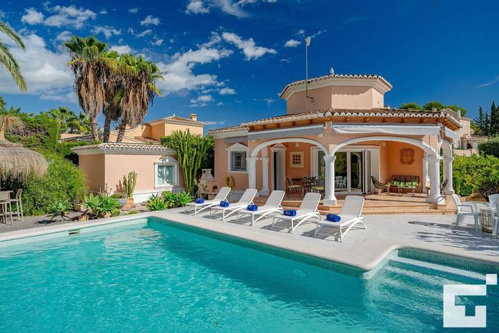 Chalet para 6 personas, con jardín y piscina, Familias con niños en Marina Alta