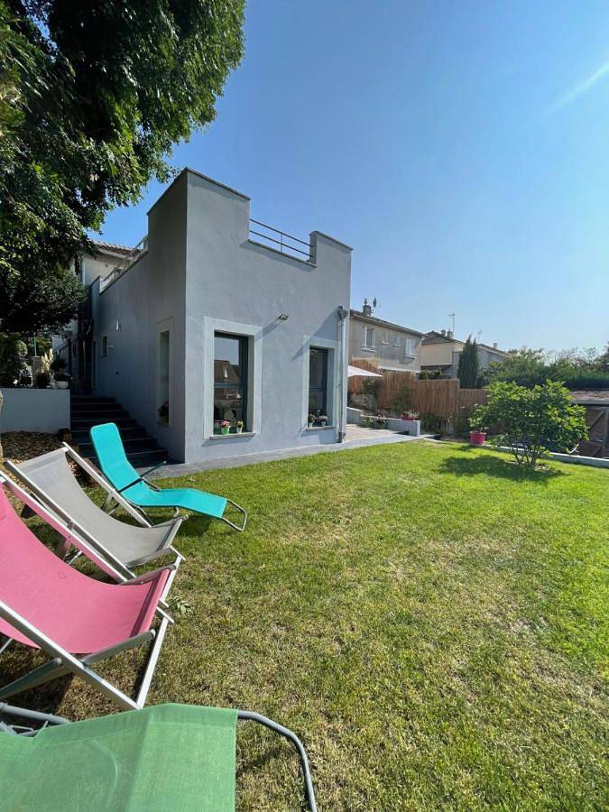Appartement de vacances entier, Twin Room in Fontenay-le-Fleury, Yvelines