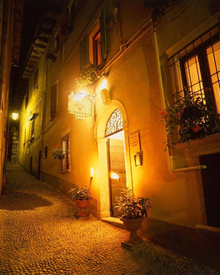 La Contrada dei Monti in Orta San Giulio, Lac d'Orta