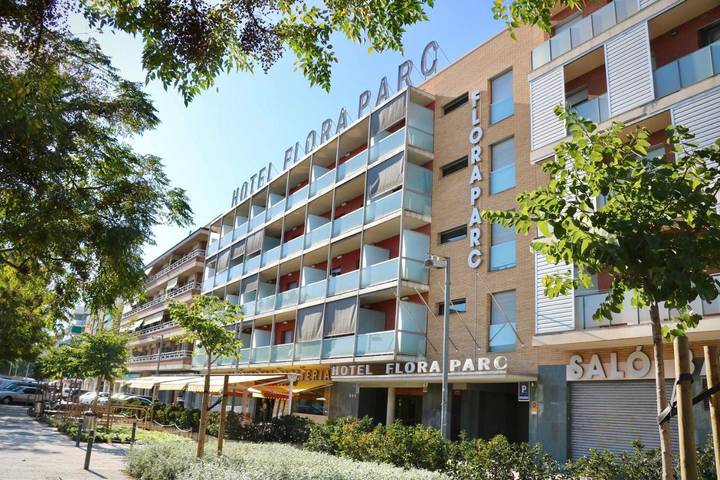 Hôtel pour 2 personnes, avec balcon et piscine