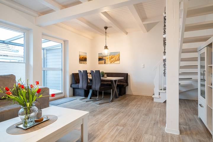 Ferienhaus für 4 Personen, mit Balkon und Terrasse sowie Garten in Greetsiel