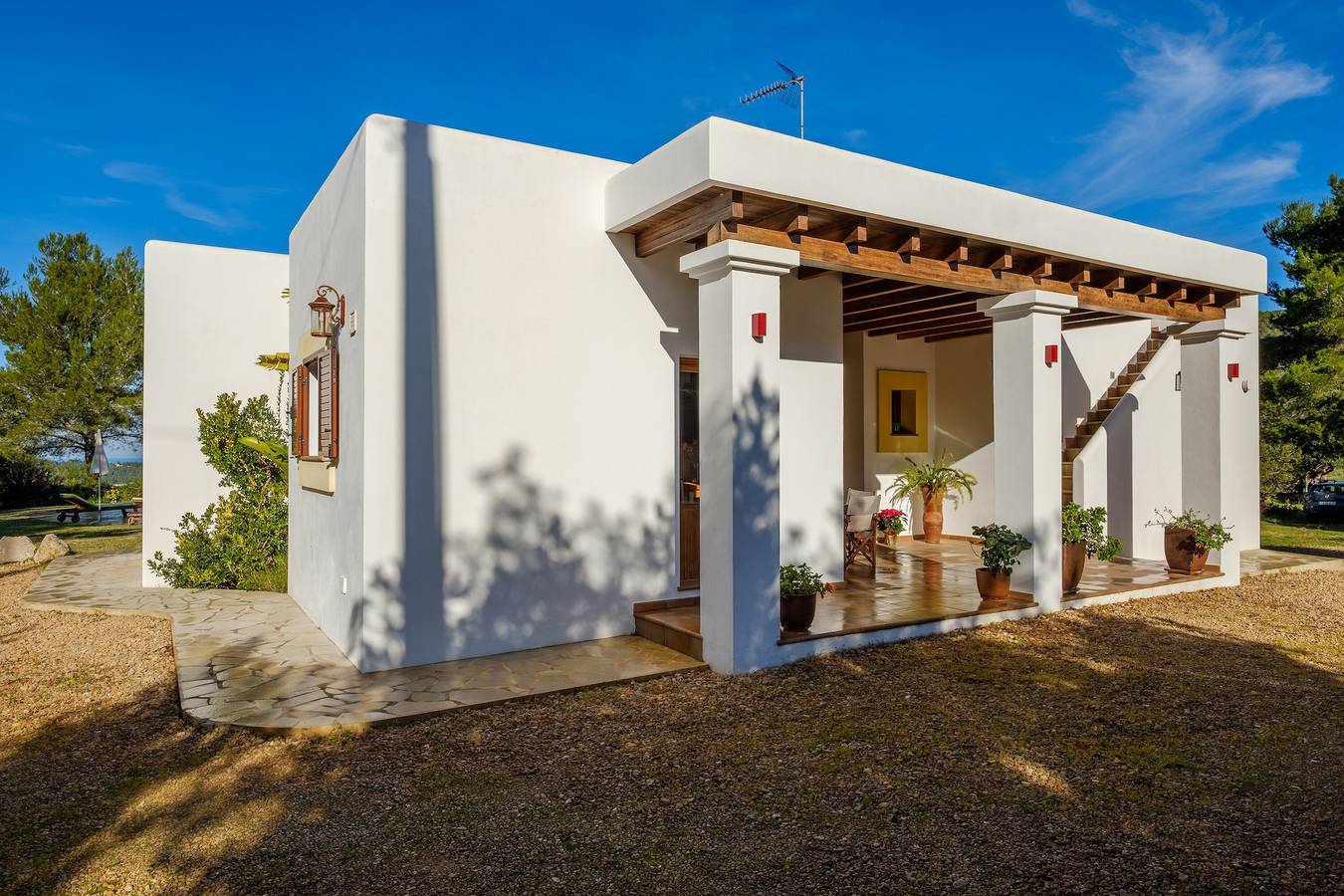 Villa avec superbe vue sur la mer, piscine, terrasse et Wi-Fi. in Sant Josep de sa Talaia, Ibiza du Sud
