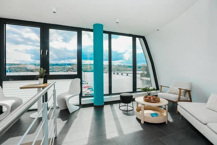Ferienhaus für 3 Personen, mit Balkon und Ausblick in Möhnesee