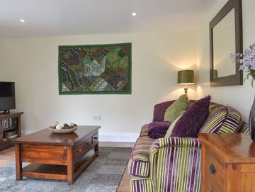 Log Cabin for 2 People in South West England, Wiltshire, Photo 1