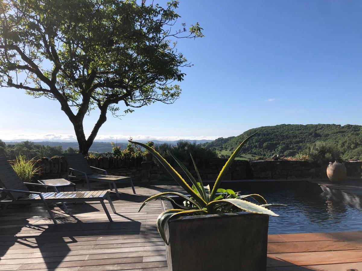 Double Room with Private Bathroom in Turenne, Région de Brive-la-Gaillarde